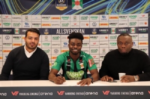 Gideon Mensah signs permanent contract with Swedish club Varbergs BOIS