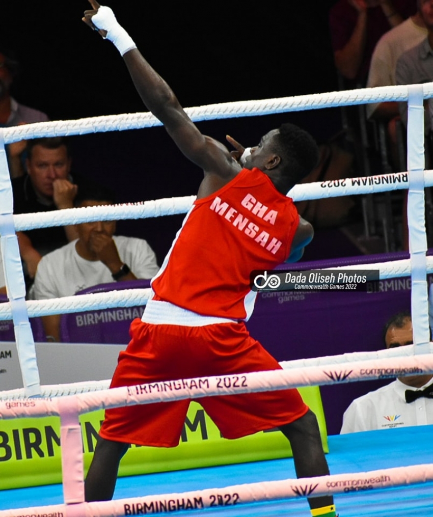 Massive Support For Black Bombers As 3 Boxers Enter medal Zone